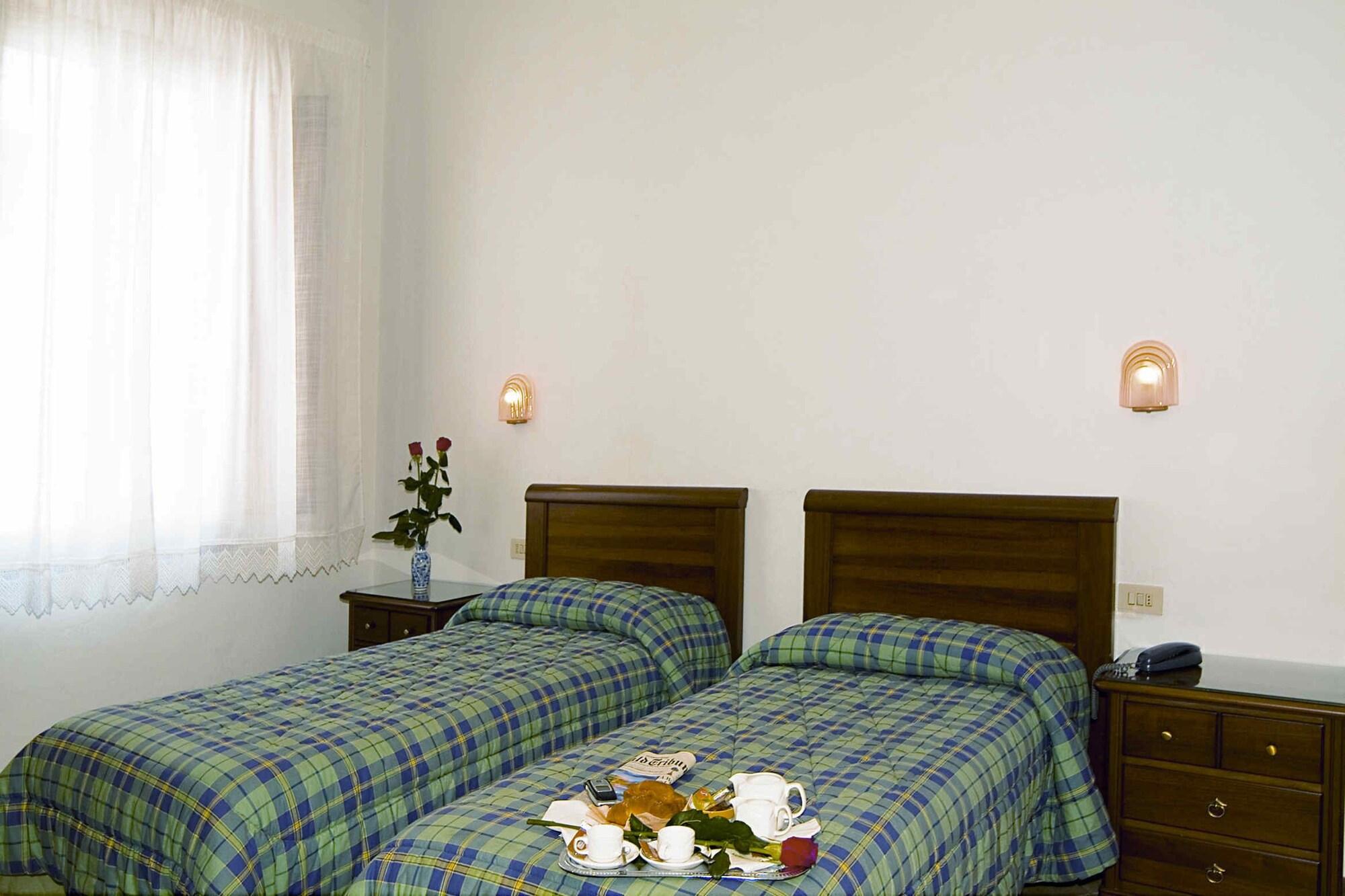 Hotel Savoia E Campana Монтекатіні-Терме Екстер'єр фото