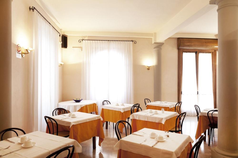 Hotel Savoia E Campana Монтекатіні-Терме Екстер'єр фото